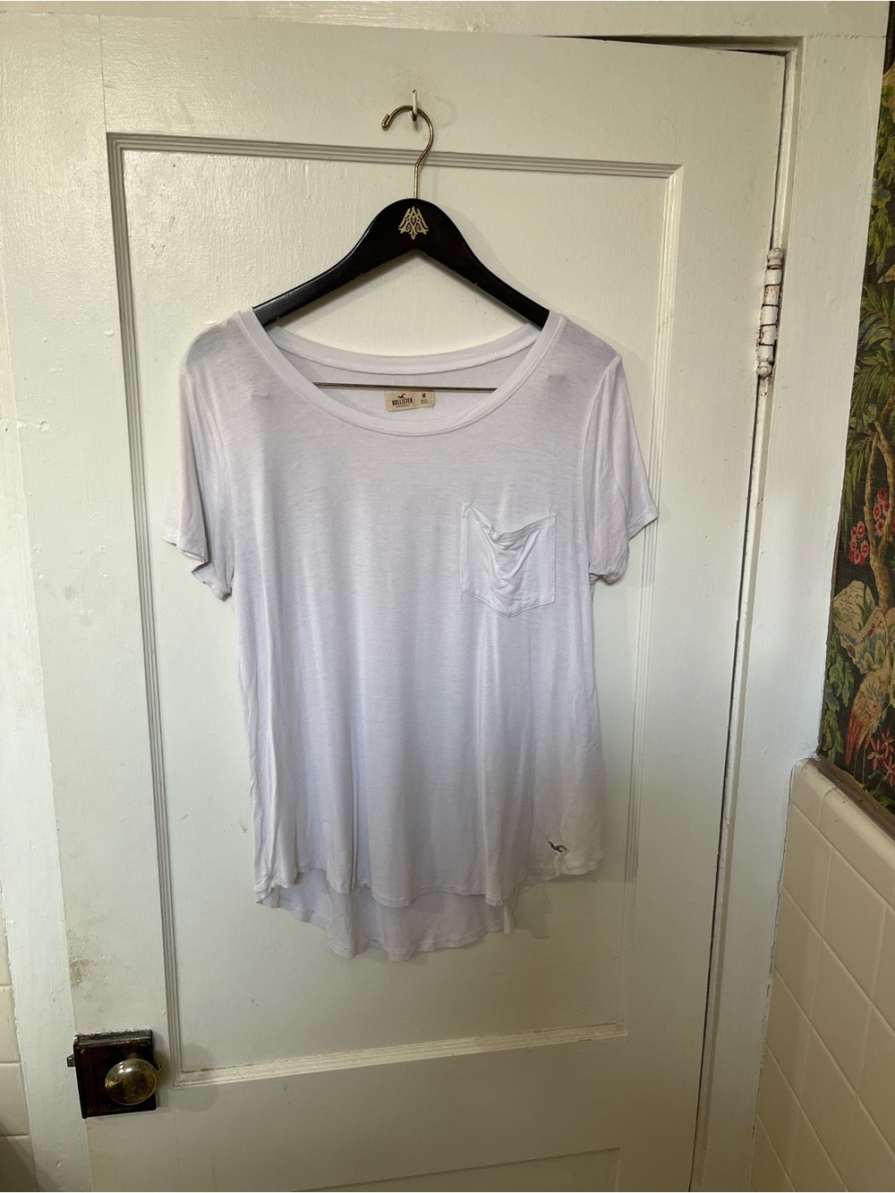 Hollister Co. White Scoop Neck Easy Pocket Tee - Size M - EUC